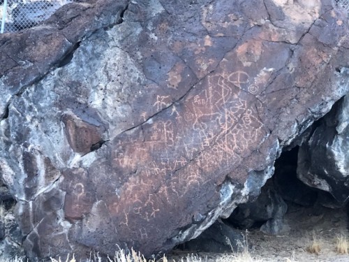 WP-1-Petroglyphs.jpg